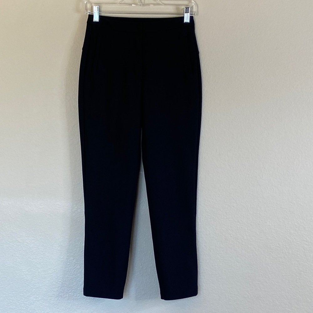 Lululemon On The Move pants black no size dot 2/4?